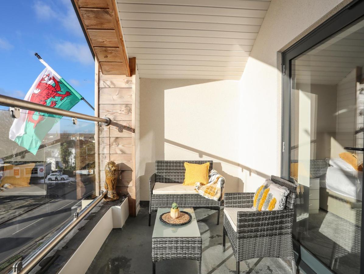 Bryn Min Manton Penthouse Apartment Карнарфон Екстериор снимка