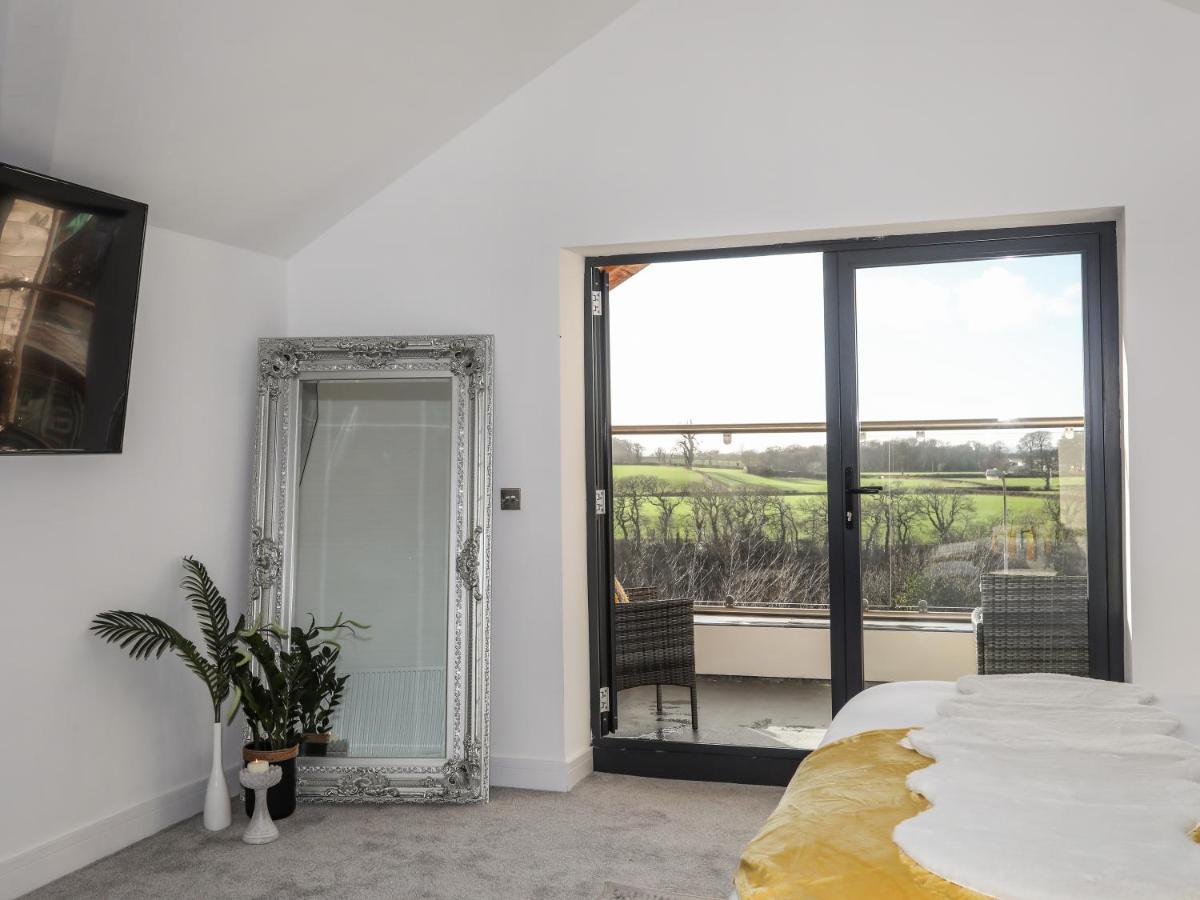 Bryn Min Manton Penthouse Apartment Карнарфон Екстериор снимка